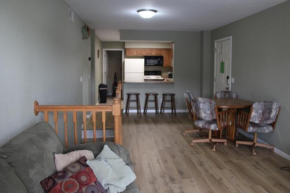 Wheelhouse Condo Lake View! 3BR 3BA
